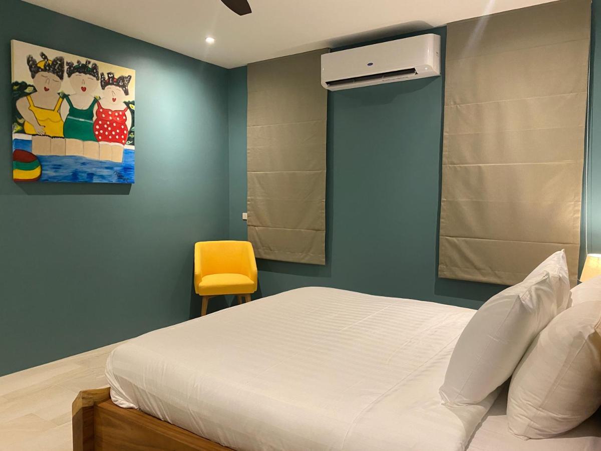 فندق Le Petit Saint Tropez خانوم المظهر الخارجي الصورة