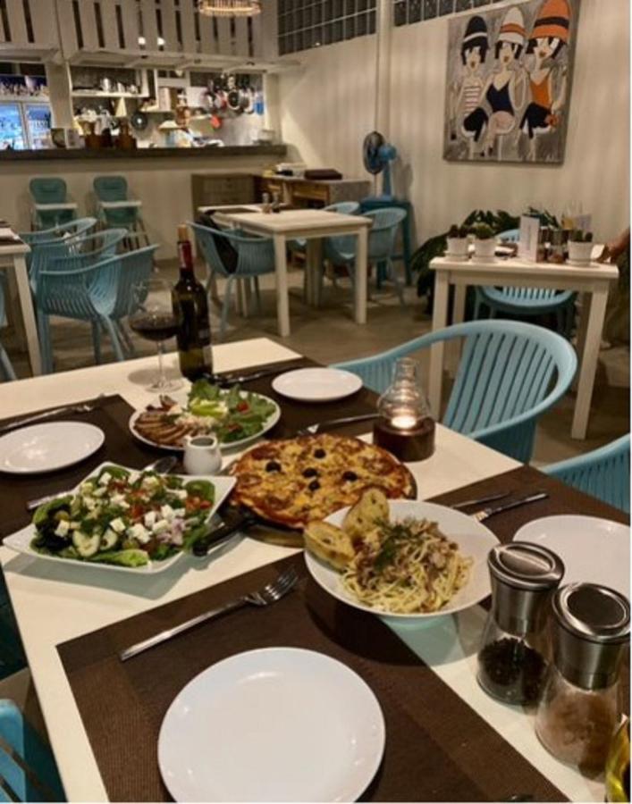 فندق Le Petit Saint Tropez خانوم المظهر الخارجي الصورة